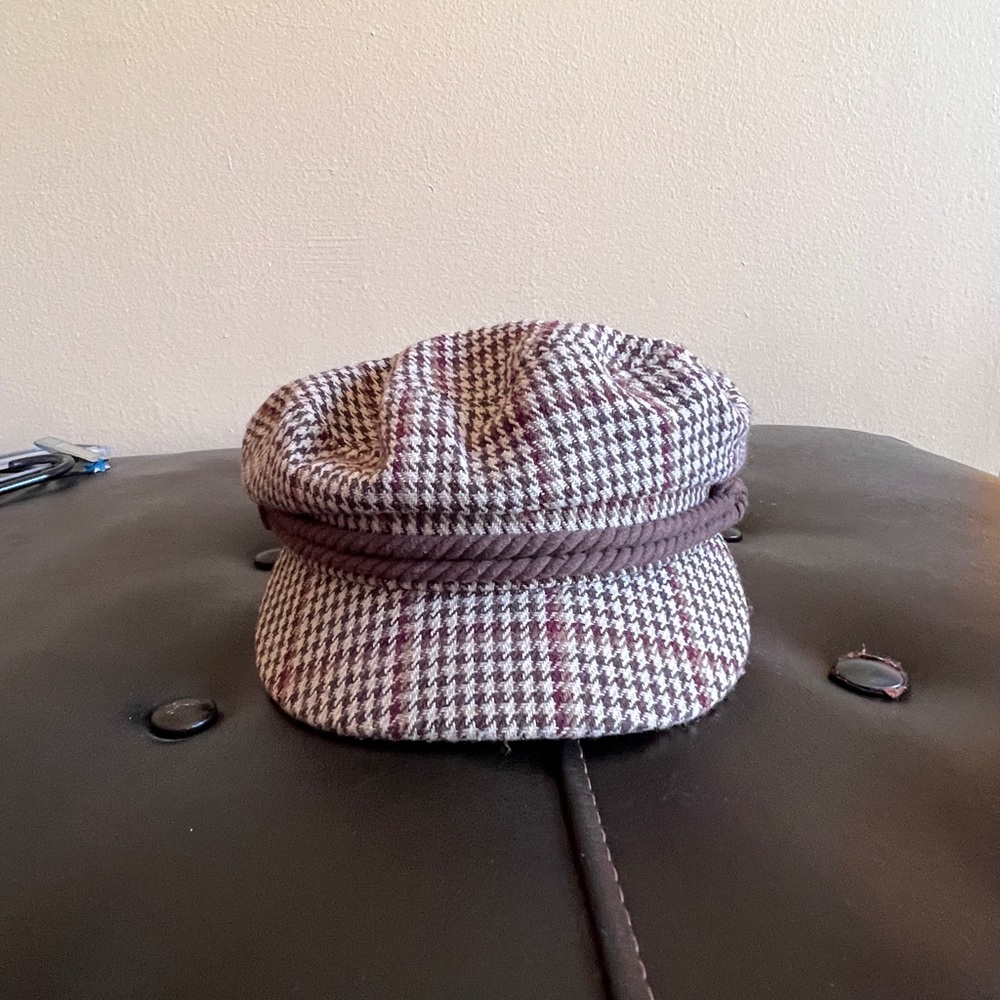 Hat - Picture 2 of 3